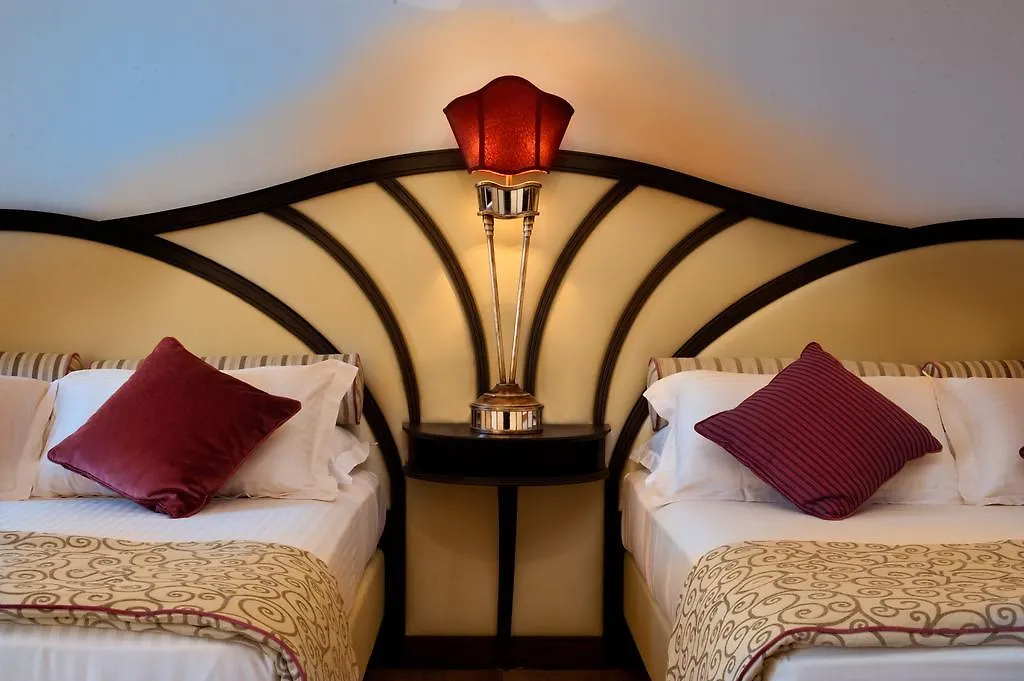 Grand Hotel Savoia Genua